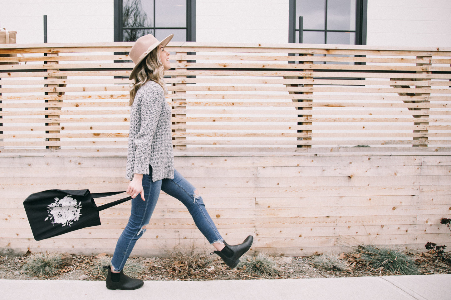 Market Peonies Tote Bag - Black